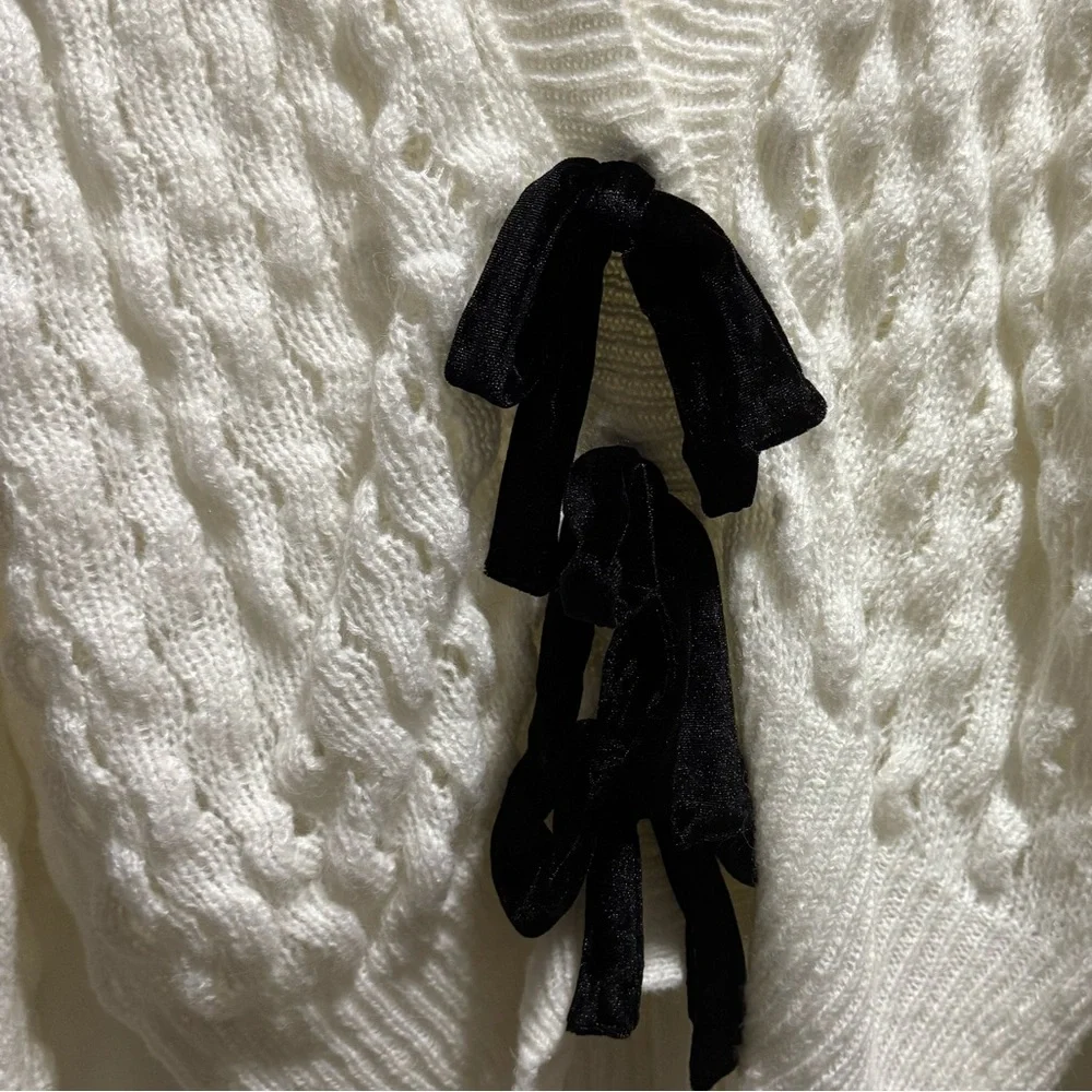 Cora Bow Cardigan Kimchi Blue by Urban Outfitters - Picture 6 of 14